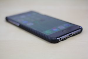 Headphone Port Pitake Aramid Fiber iPhone Case Review